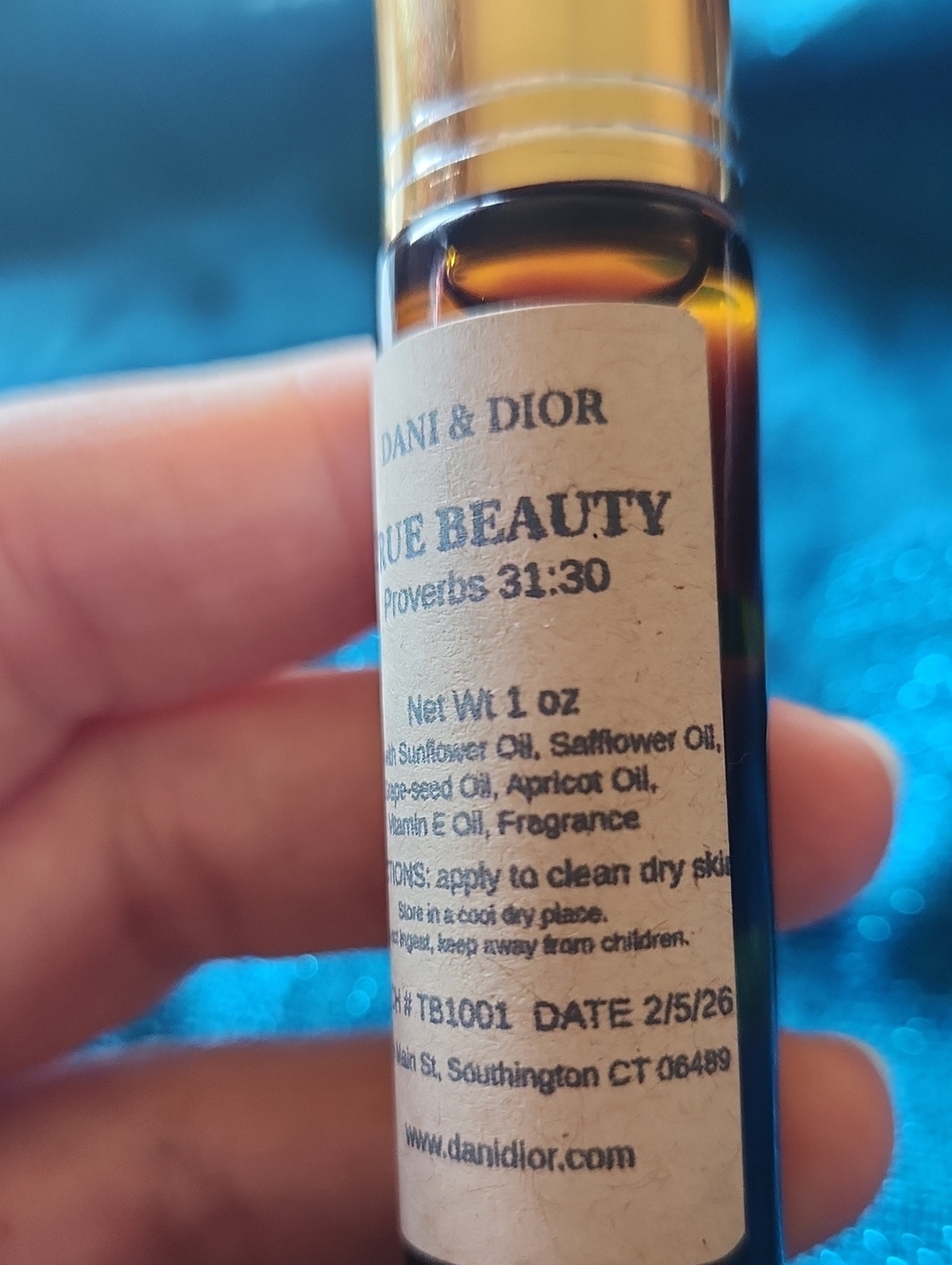 Dani & Dior True Beauty Roll-on Oil - Picture 5 of 5